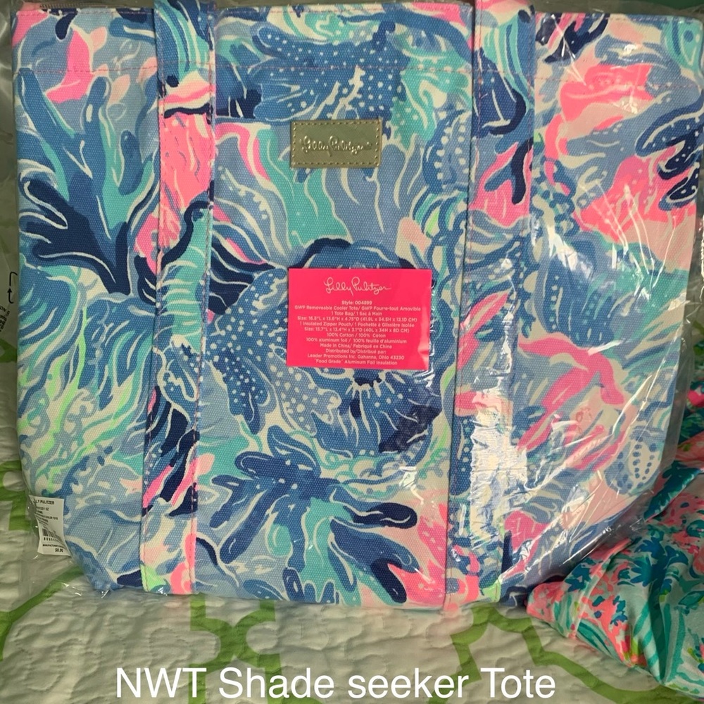 Lilly Pulitzer Shade Seeker Tote